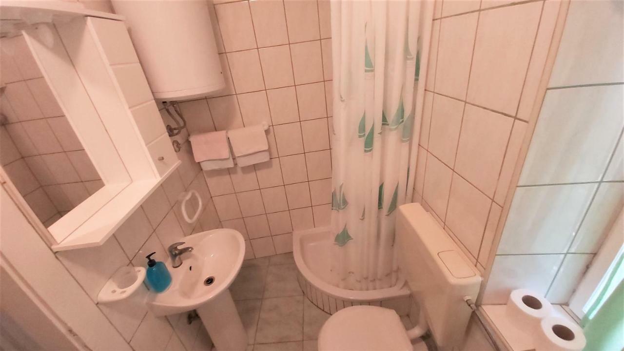 Apartment Mandic 奥米什 外观 照片