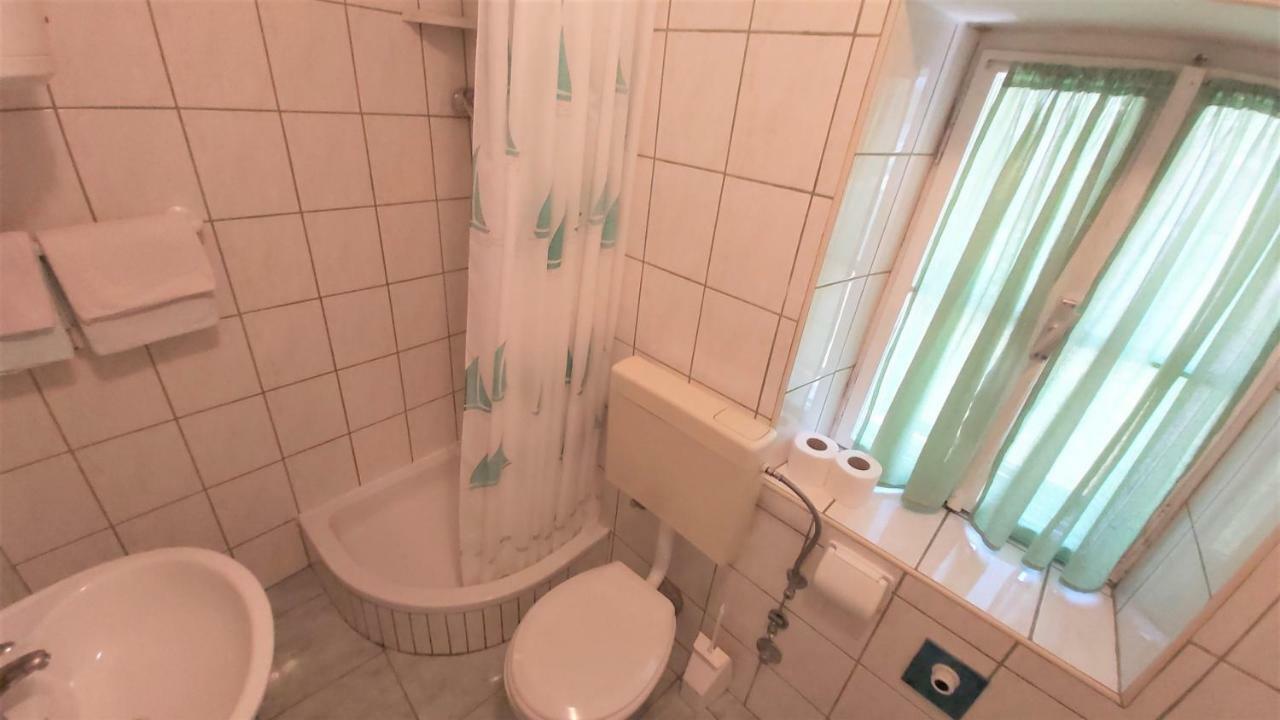 Apartment Mandic 奥米什 外观 照片